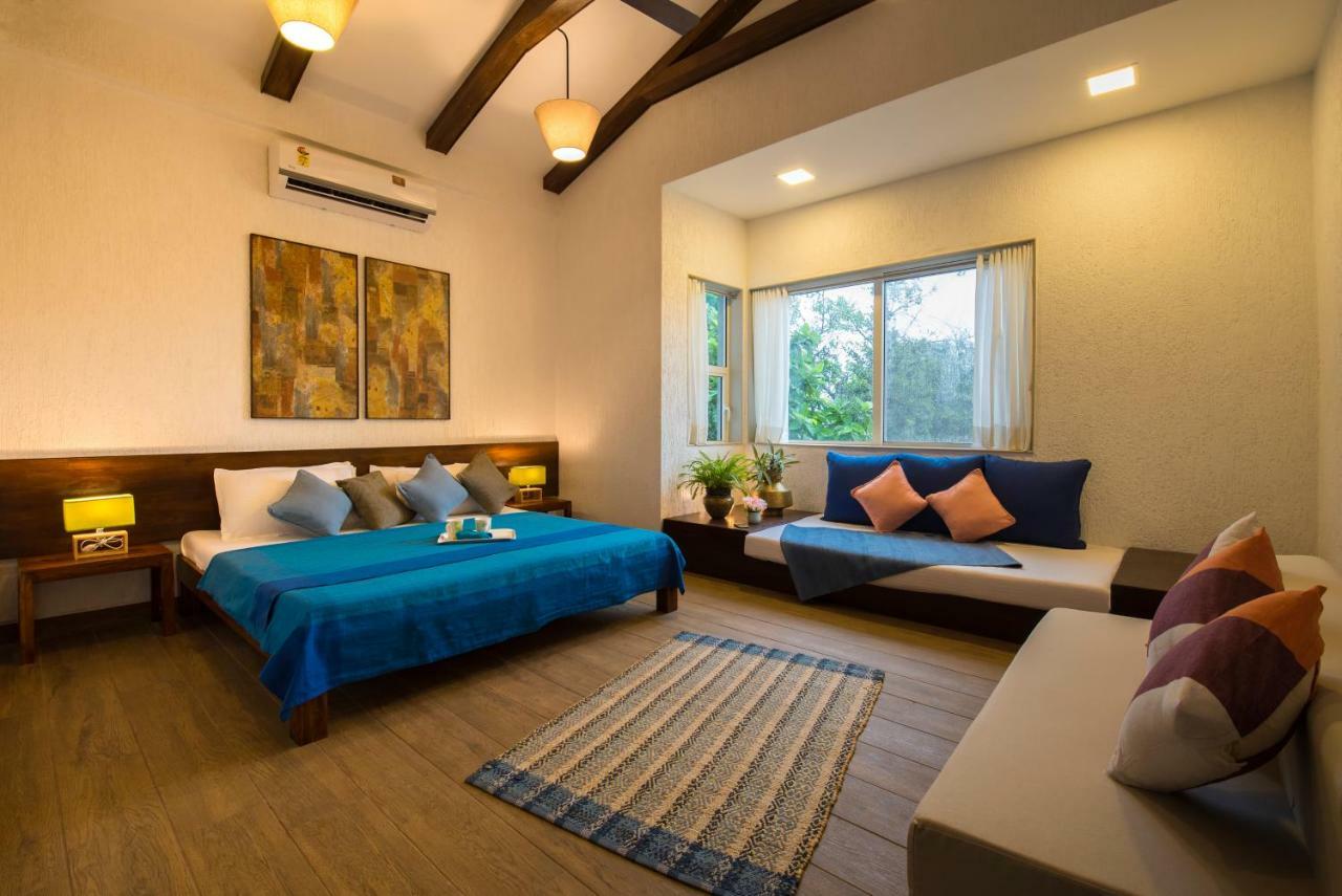 El Lodge By Stayvista - Pool, Lawn, And A Charming Gazebo For Your Perfect Getaway Lonavala Exterior photo